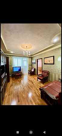 Сдам Новострой 2-х комн, Калининский р-н. Два санузла. Накопительный бак 1000 л. Ремонт. Донецк