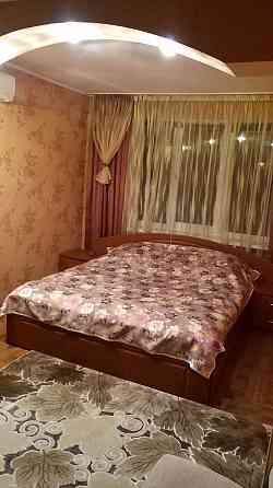 Сдаётся на длительный срок трёхкомнатная квартира по ул. Щорса Донецк