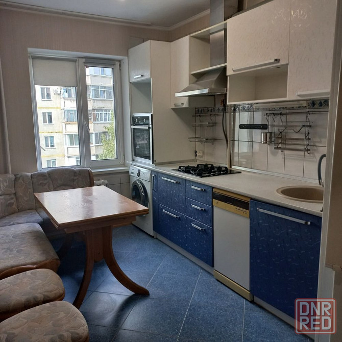 Сдаётся двухкомнатная квартира в Кировском районе , Текстильщик Донецк - изображение 1