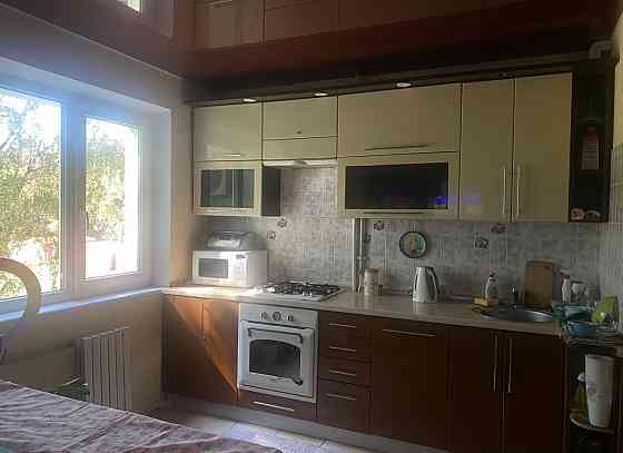 Сдаётся чистая уютная 2-комнатная квартира в Ленинском районе, улица Куйбышева Донецк