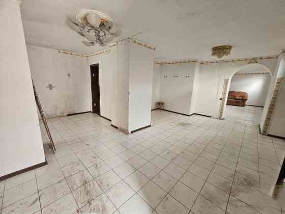 Сдается 4-х комнатная квартира, ул. Артёма, ориентир "Маяк" Донецк