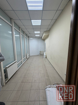 Локация топ! Сдается в субаренду помещение на пр-те Ильича ! Донецк - изображение 2