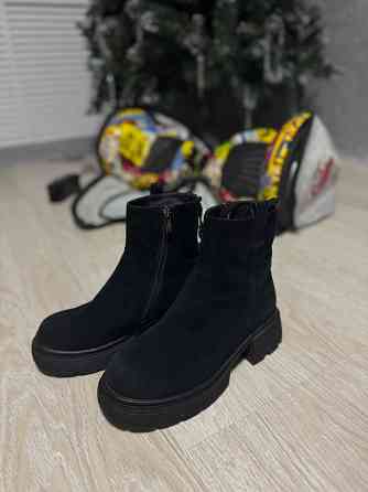 Замшевые ботинки Донецк