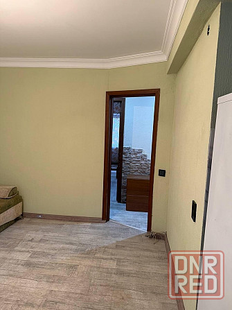 Продаётся 2-х комнатная квартира, ул. Шахтерской славы, ориентир Админ поселок Донецк - изображение 2