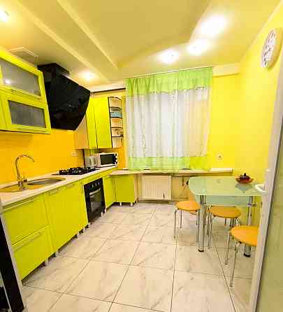 Сдам в аренду шикарную 3-х к. квартиру, Гвардейка, мкрн. Калининский. Макеевка