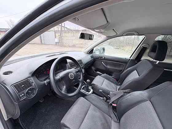 Продам Volkswagen golf 4 1.6 бензин. Макеевка