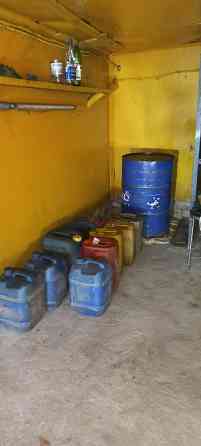 Продам канистры по 20л, и бочку металлическую 200 литров Донецк