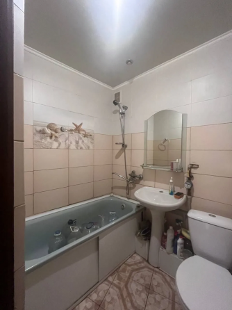 продам отличную 2-комнатную квартиру на Кругу, Петровка Донецк