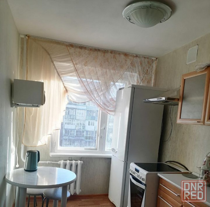 Срочная сдача крупногабаритной однокомнатной квартиры по адресу Будённовский район ул. Независимости Донецк - изображение 1