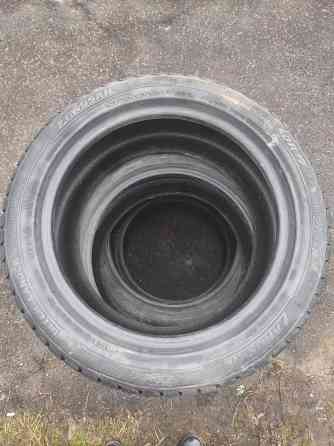 Комплект шин липучка почти новая 215/50/ р 17 Донецк