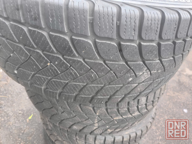 Комплект шин липучка почти новая 215/50/ р 17 Донецк - изображение 4