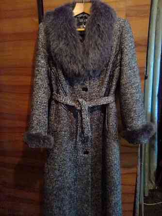 Продам зимнее женское пальто Макеевка