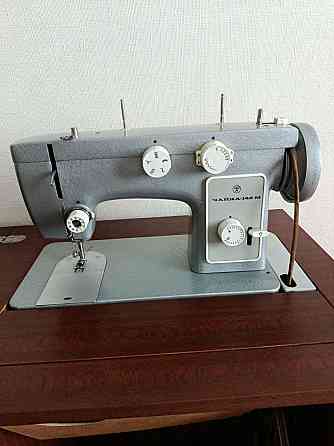 Машина швейная Чайка 142М Донецк