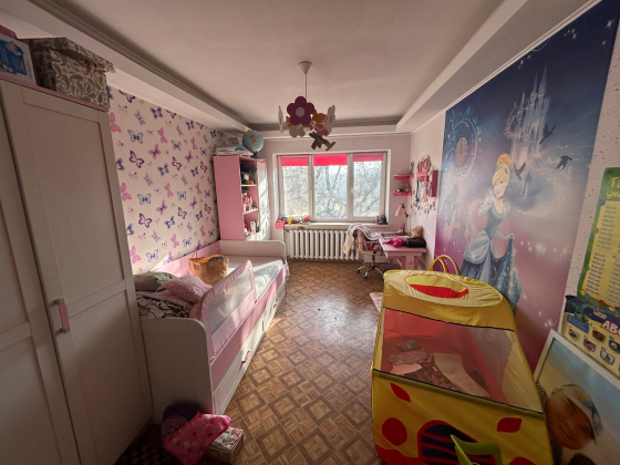 Продажа 3-х комнатной квартиры в самом центре г. Донецка ( ориентир Донецк Сити), ул. Щорса Донецк