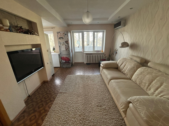 Продажа 3-х комнатной квартиры в самом центре г. Донецка ( ориентир Донецк Сити), ул. Щорса Донецк