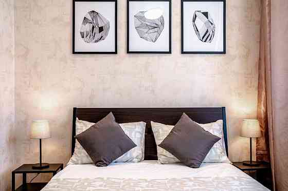 Студия посуточно/почасово в Ленинском районе с водой Донецк