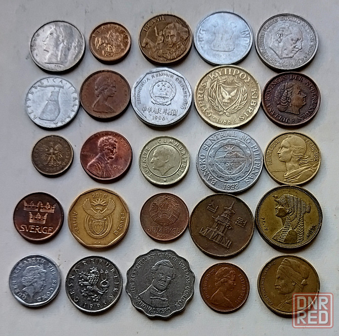 Продам набор 25 монет из 25 разных стран. Донецк - изображение 1