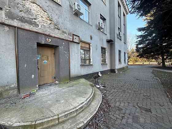 Аренда Коммерческой Недвижимости - 101 м² квадратных метров в Самом Центре Ясиноватой ! Ясиноватая