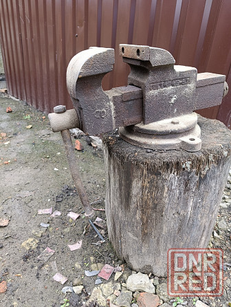 тиски слесарные Донецк - изображение 1