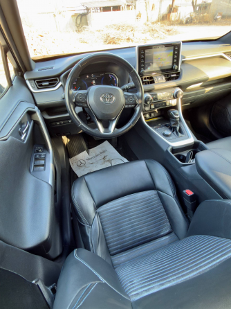 Продам Toyota rav4 hybrid Донецк