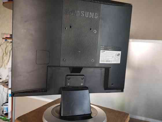 рабочий монитор SAMSUNG 19'' ,формат экрана 5х4 Донецк