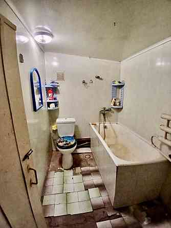 Продается небольшой Дом с приватизированным земельным участком. Мариуполь