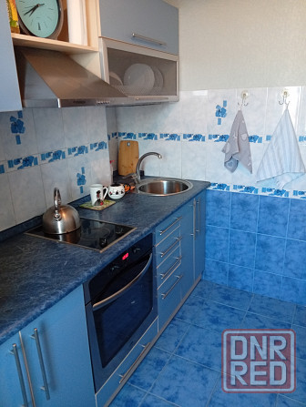 Продажа 1 ком Ленинский район м-н Мирный Донецк - изображение 2