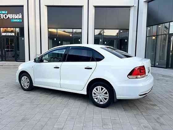 Volkswagen Polo Зугрэс