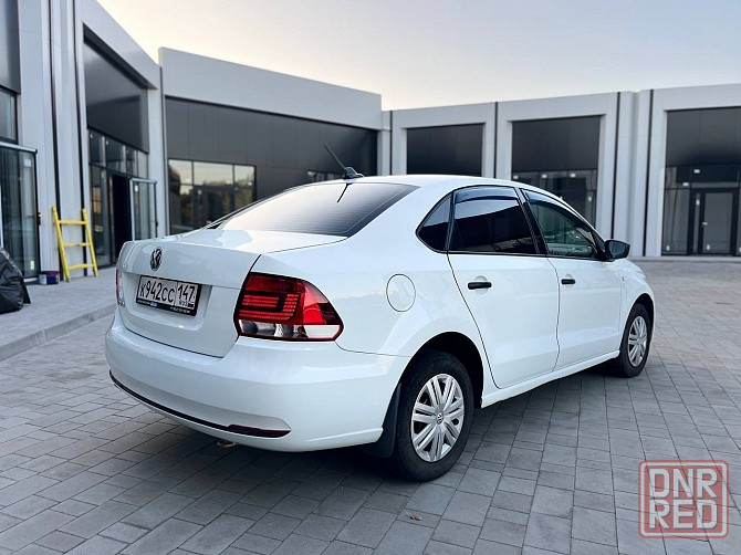 Volkswagen Polo Зугрэс - изображение 3