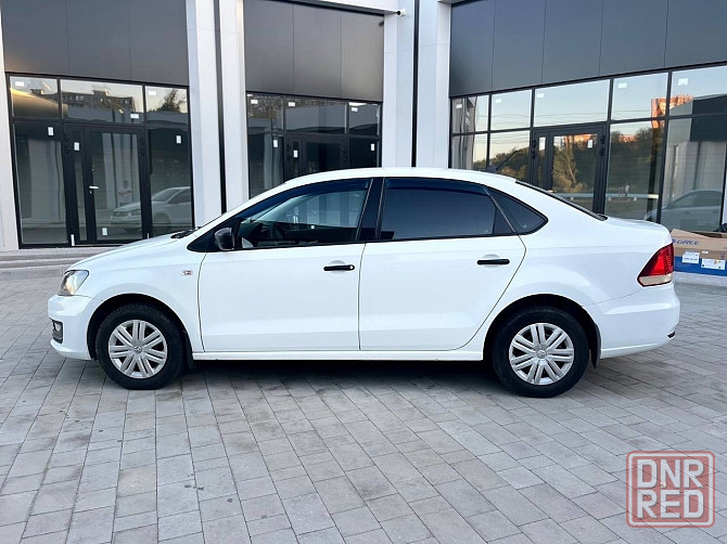 Volkswagen Polo Зугрэс - изображение 7