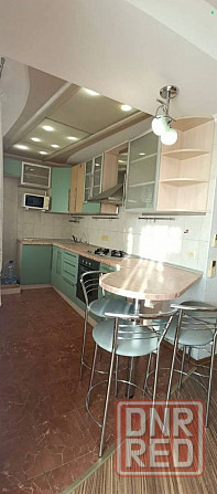 Прoдaетcя трeхкoмнатнaя квартиpа в Калининском районе, пр.Ильича Донецк - изображение 3