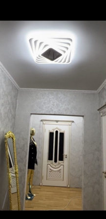 Сдается красивая трехкомнатная квартира с интересным дизайном в Калининском районе Донецк