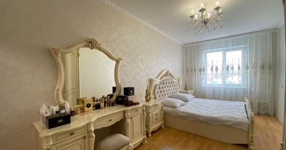 Сдается красивая трехкомнатная квартира с интересным дизайном в Калининском районе Донецк