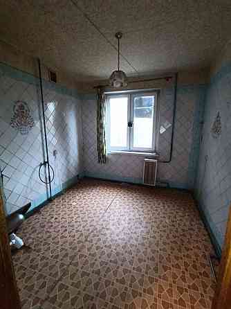 продам 3-комнатную квартиру под ремонт на Тихом, Петровский р-н Донецк