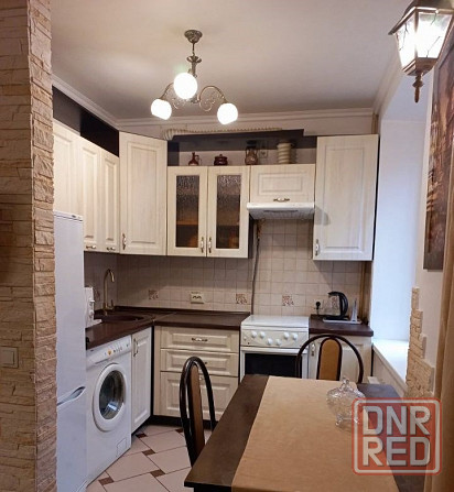 Сдаю двухкомнатную квартиру в Ворошиловском районе Донецка на театральном проспекте. Донецк - изображение 1