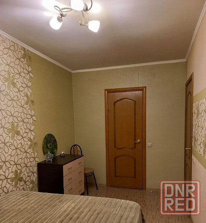 Сдаю двухкомнатную квартиру в Ворошиловском районе Донецка на театральном проспекте. Донецк - изображение 2