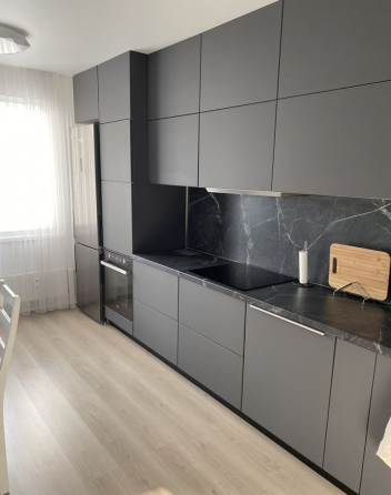 Сдам благоустроенную однокомнатную квартиру Донецк