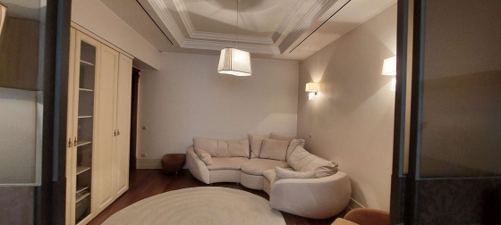 Сдаётся уютная 4-комнатная квартира с паркингом в самом сердце Донецка! Донецк