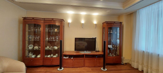 Сдаётся уютная 4-комнатная квартира с паркингом в самом сердце Донецка! Донецк