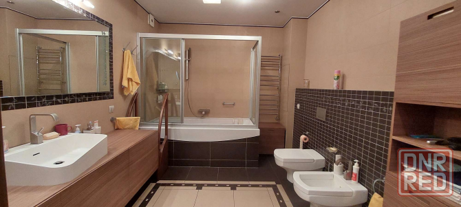 Сдаётся уютная 4-комнатная квартира с паркингом в самом сердце Донецка! Донецк - изображение 8