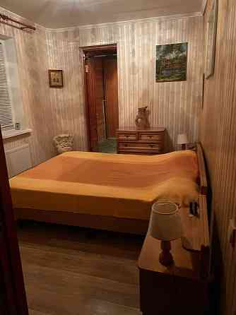 Продаётся просторная 3-комнатная квартира Луганск