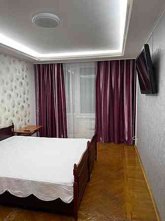 Сдам отличную 3-комнатную квартиру 92 м2 Город Донецк Кировский район (Текстильщик) Донецк