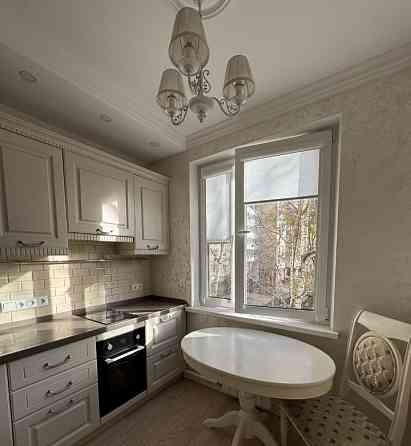 Сдаю двухкомнатную квартиру в Ворошиловском районе Донецка по адресу: проспект 25-летия ркка, 6Б Донецк