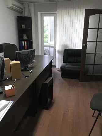 Продается трехкомнатная квартира в Ильичевском районе Мариуполь