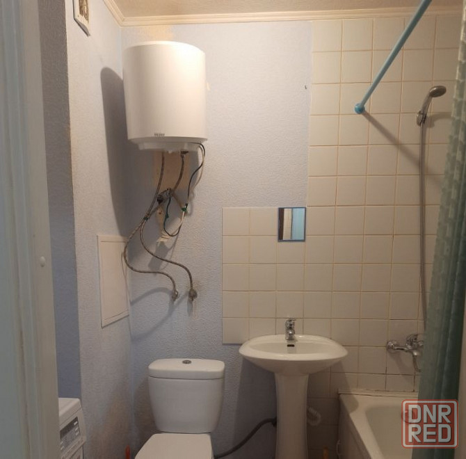 Сдаётся чистая уютная 1комнатная квартира в Ленинском районе, улица Куйбышева Донецк - изображение 2