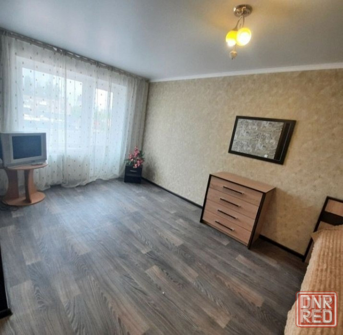 Сдам в аренду комфортную 1-комнатную квартиру , ориентир ул. Кирова 10, Ленинский район Донецк - изображение 1