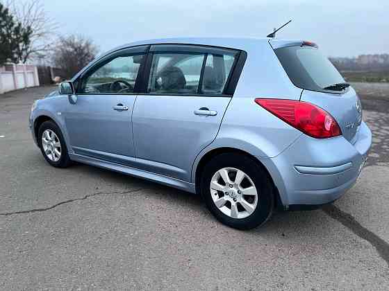 Nissan Tiida Зугрэс