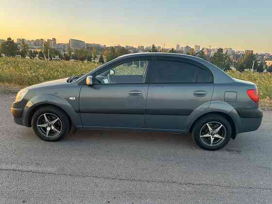 KIA RIO 2006 год Донецк