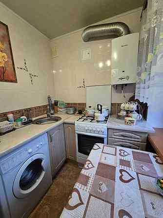 продам двух комнатную квартиру по улице Стадионная Донецк