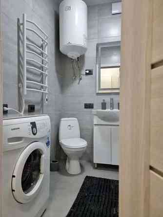 Сдам однокомнатную квартиру в Донецке по проспекту Комсомольский, ориентир филармония и Набережная. Донецк